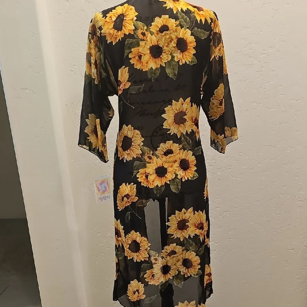 Floral Sheer Kimono with Sunflower Print - Picture 2 of 3